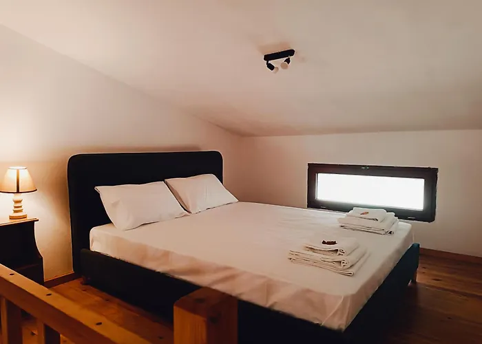 Votsalo Skiathos Apartments
